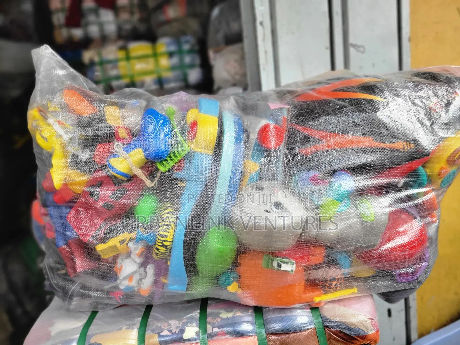 Hard Toys Bale