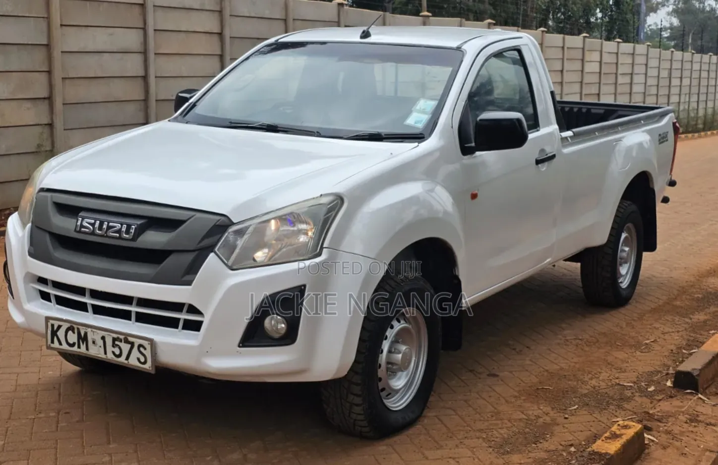 Isuzu D-MAX 2017 White