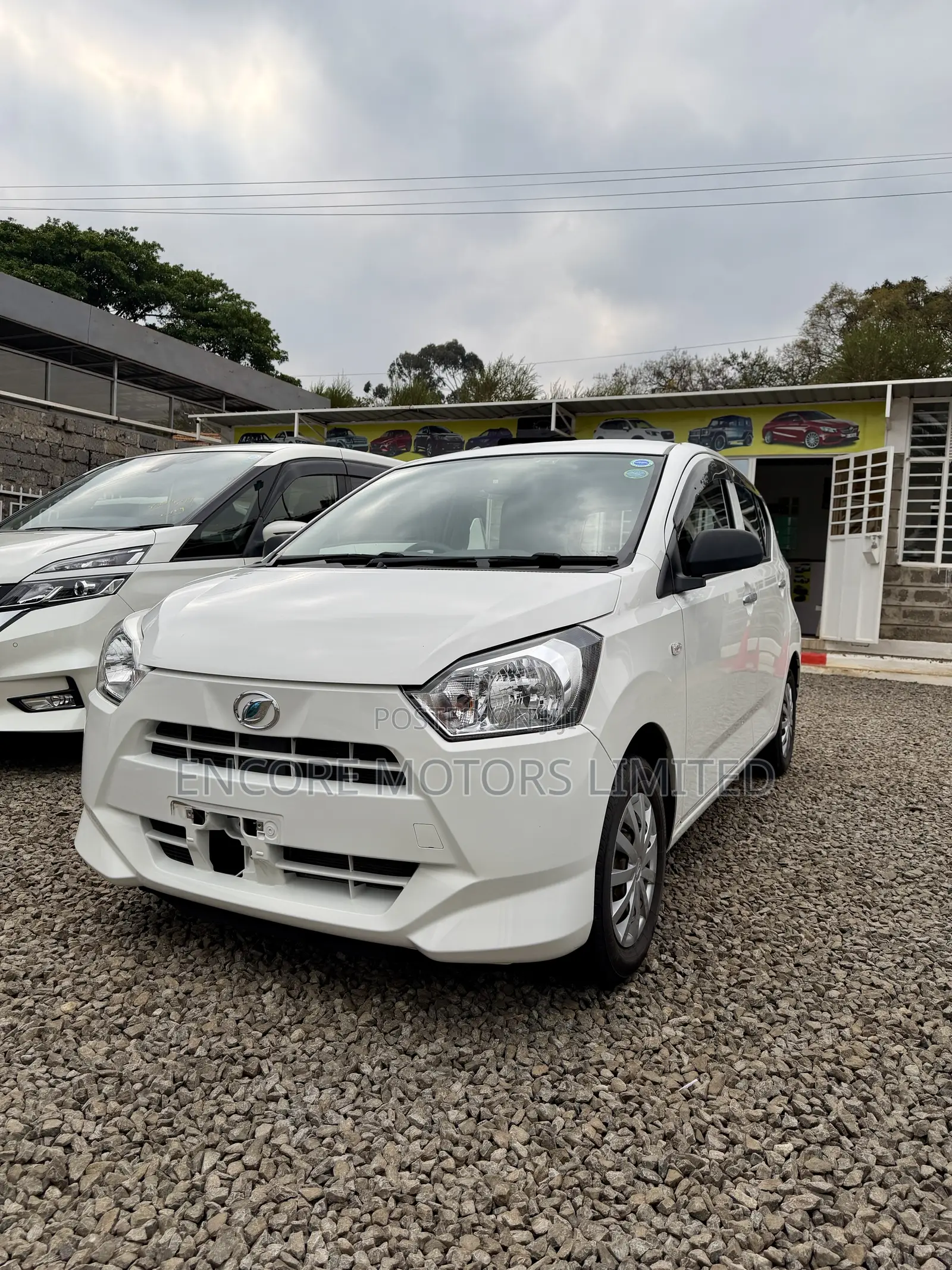 Daihatsu Mira 2019 White