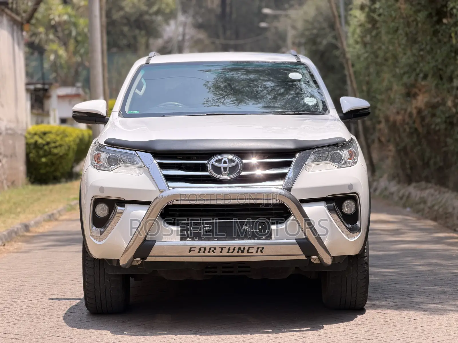 Toyota Fortuner 2.5 D AWD 2019 White