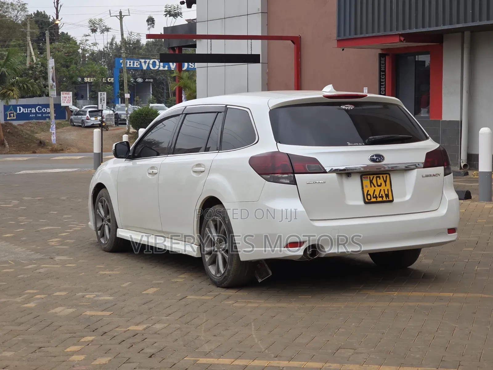 Subaru Legacy 2013 White