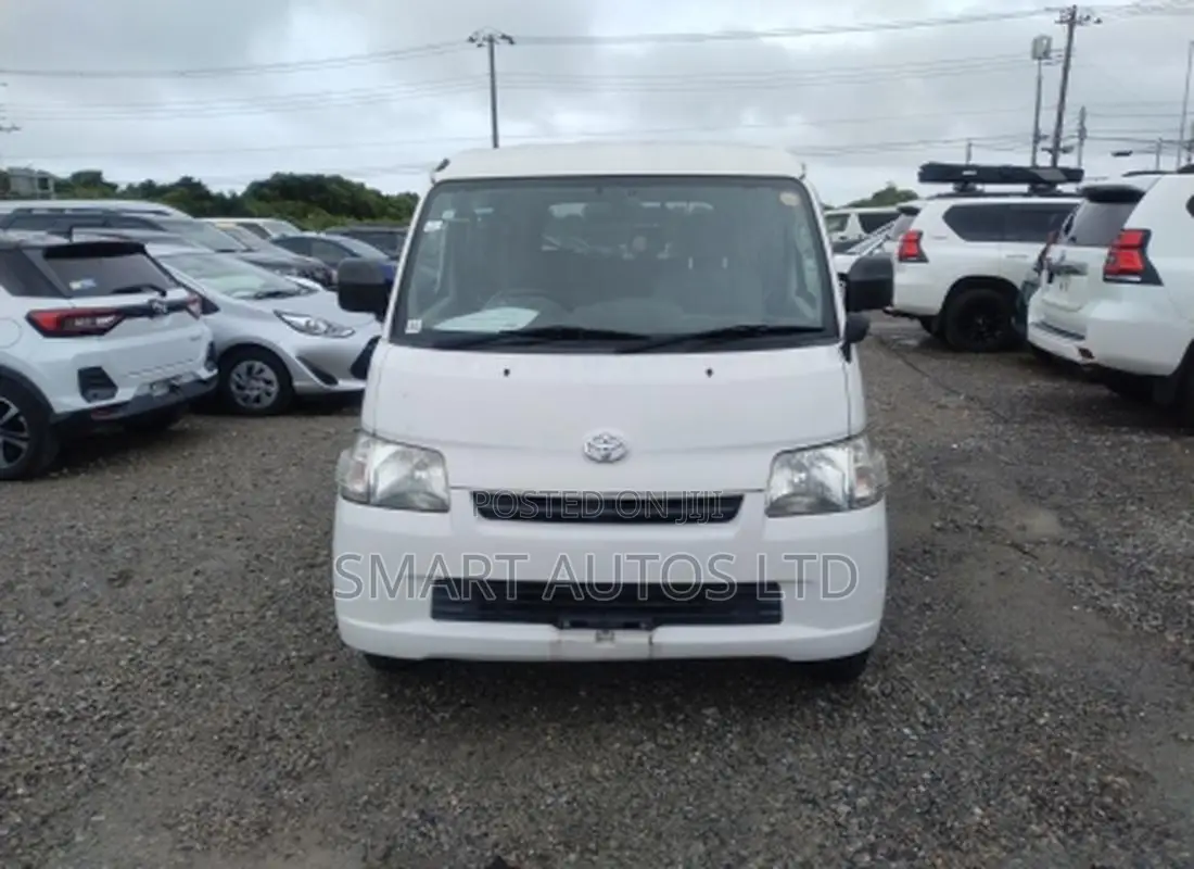 Toyota TownAce 2019 Off white