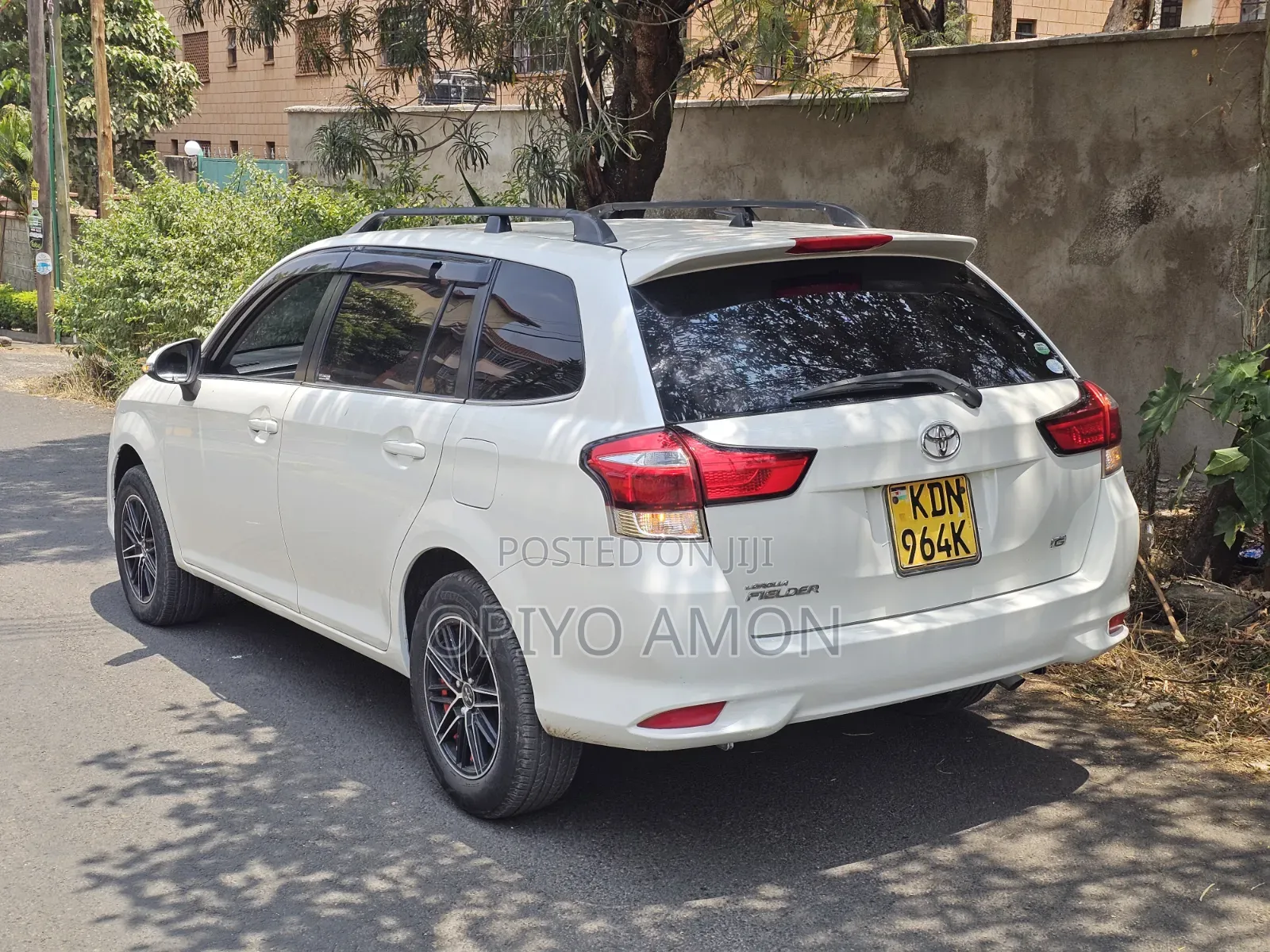 Toyota Corolla Fielder 2018 White