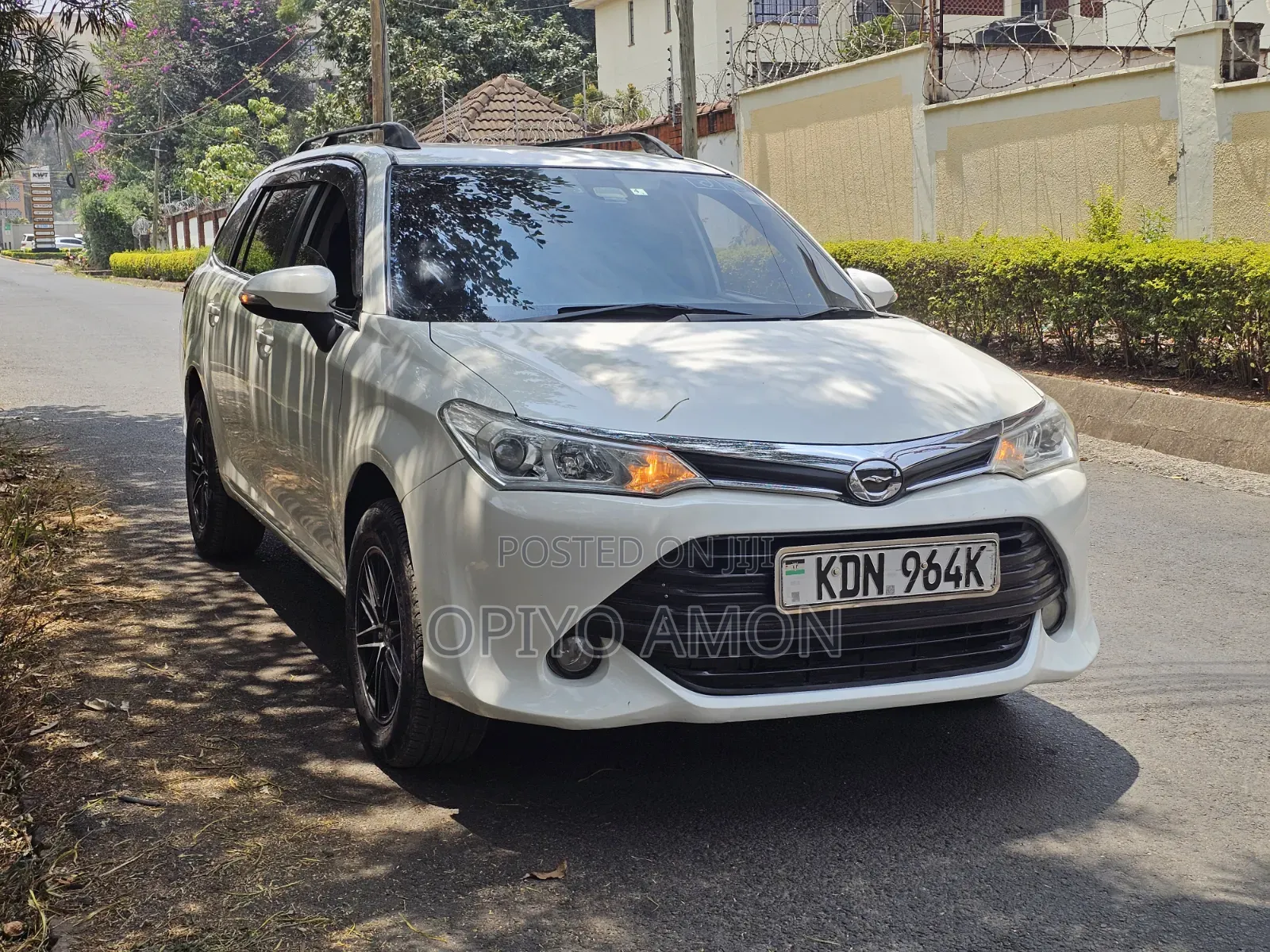 Toyota Corolla Fielder 2018 White