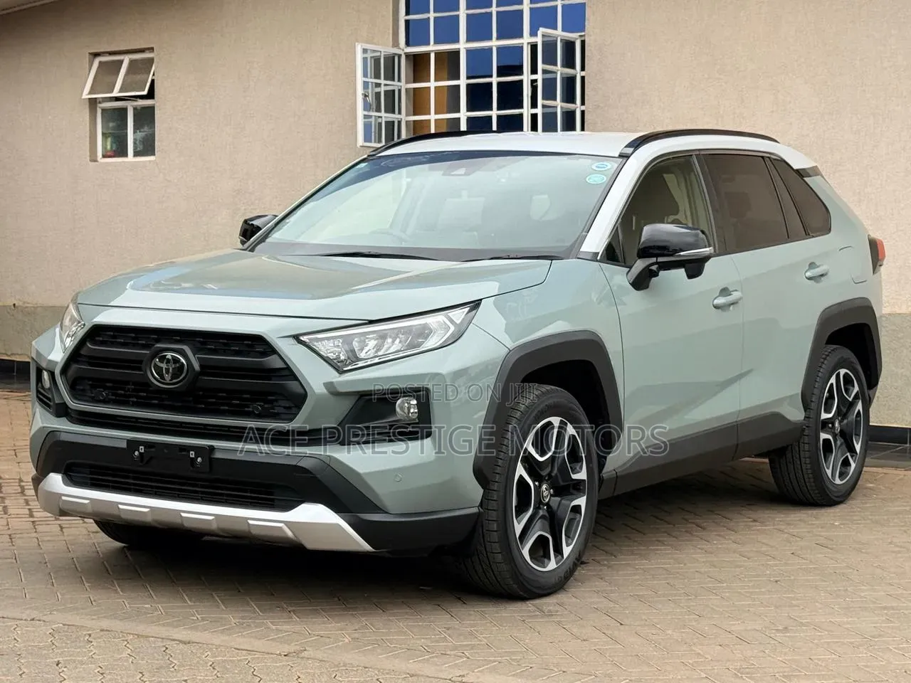 Toyota RAV4 2019 Green