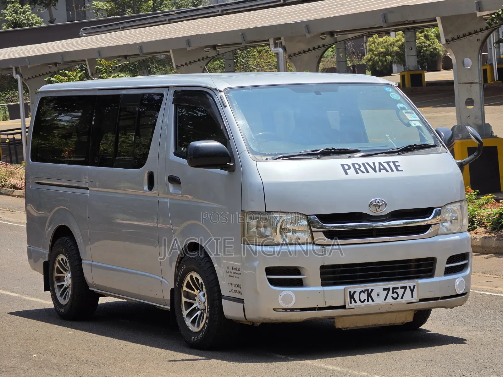 Toyota HiAce 2014 Silver