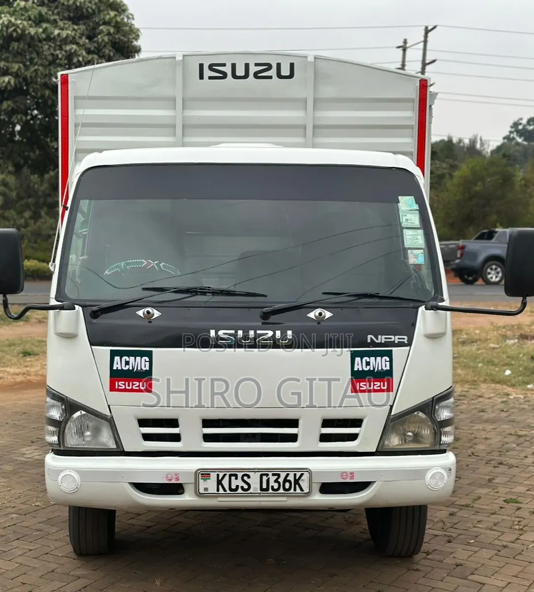 Isuzu NPR Local