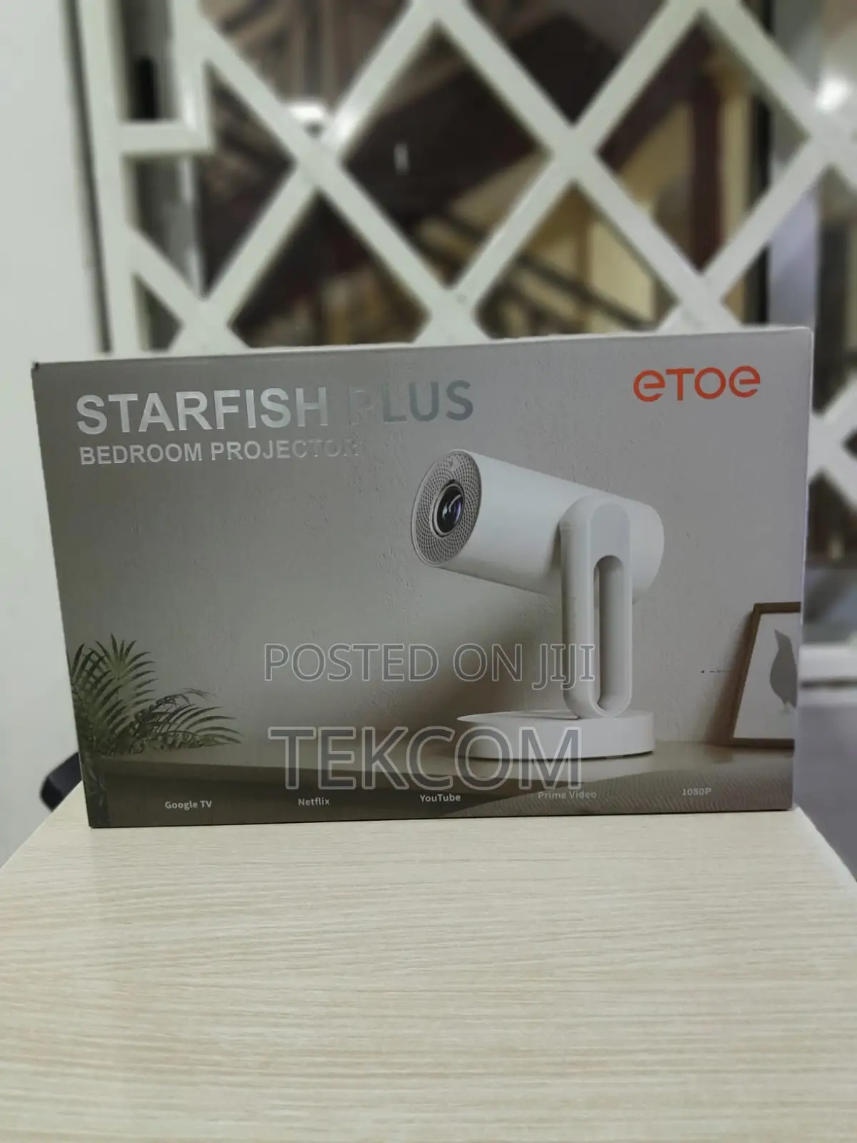 Etoe Starfish Plus LCD Smart Projector