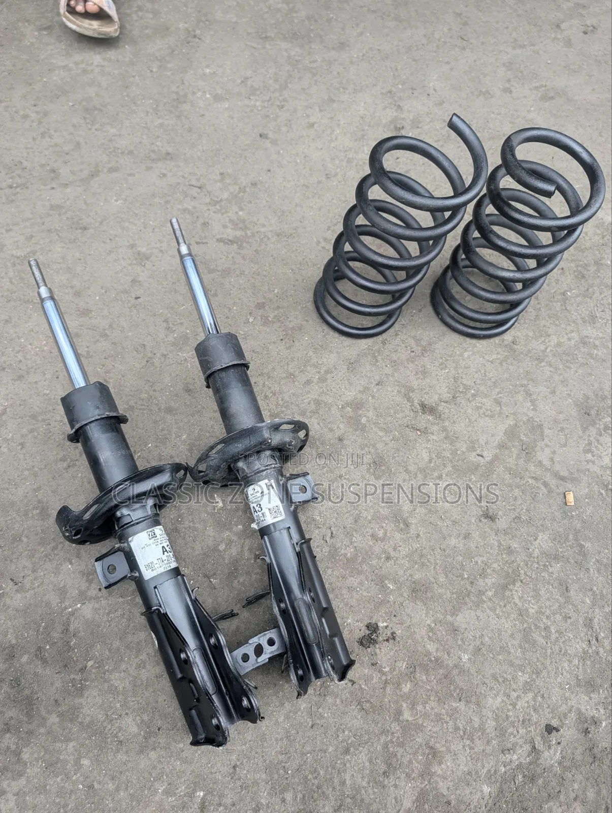 Honda Fit Shuttle Front Shock Absorbers.