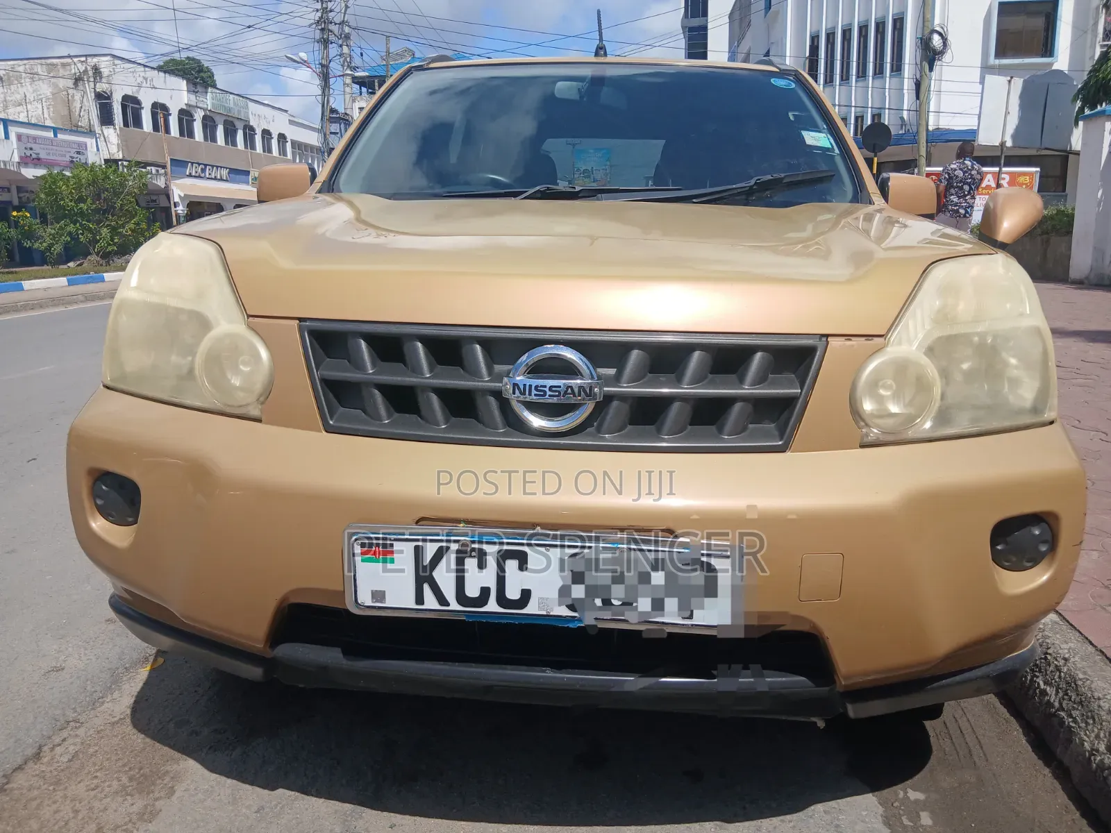 Nissan X-Trail 2011 Gold