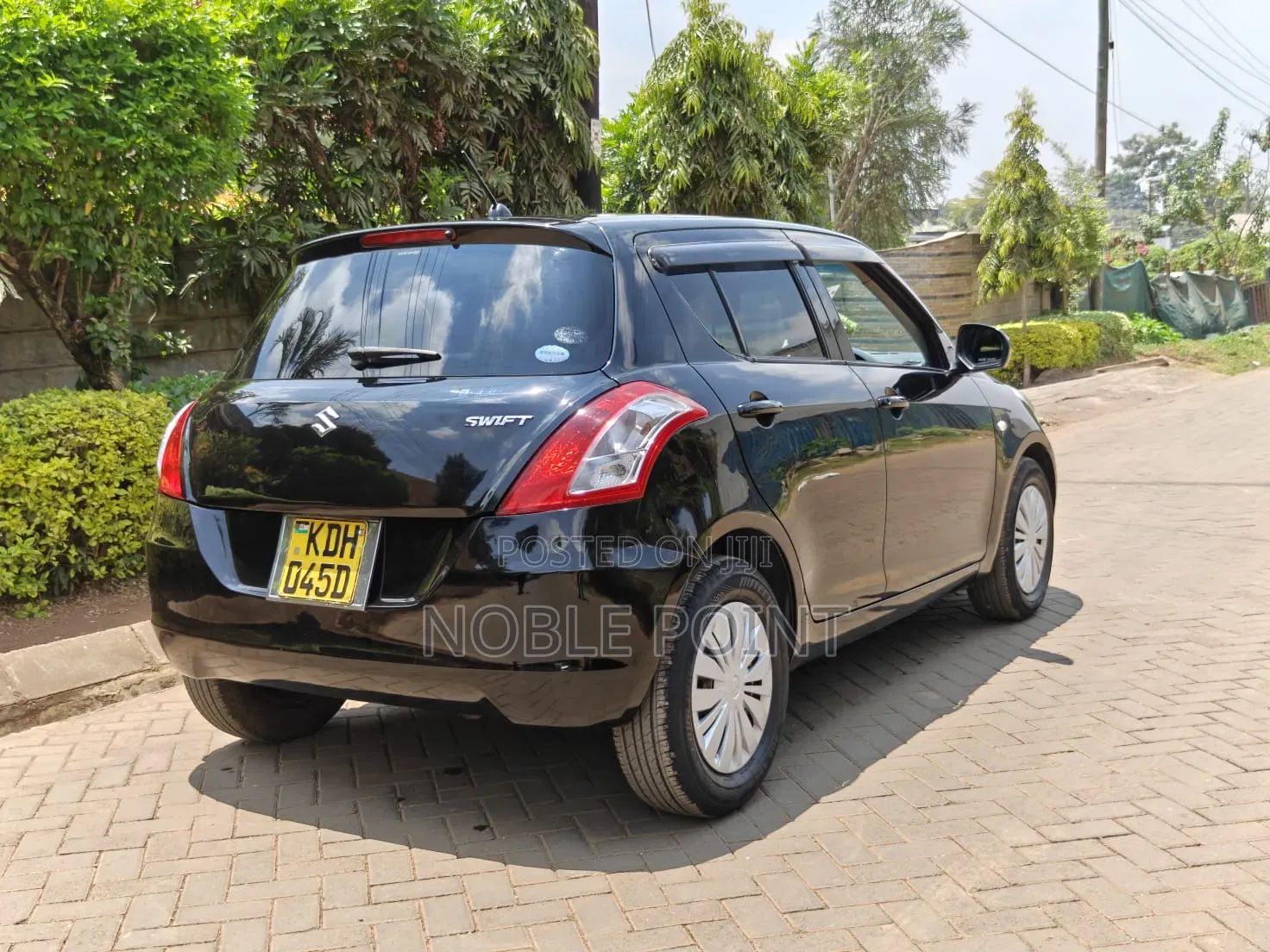 Suzuki Swift 2015 Black