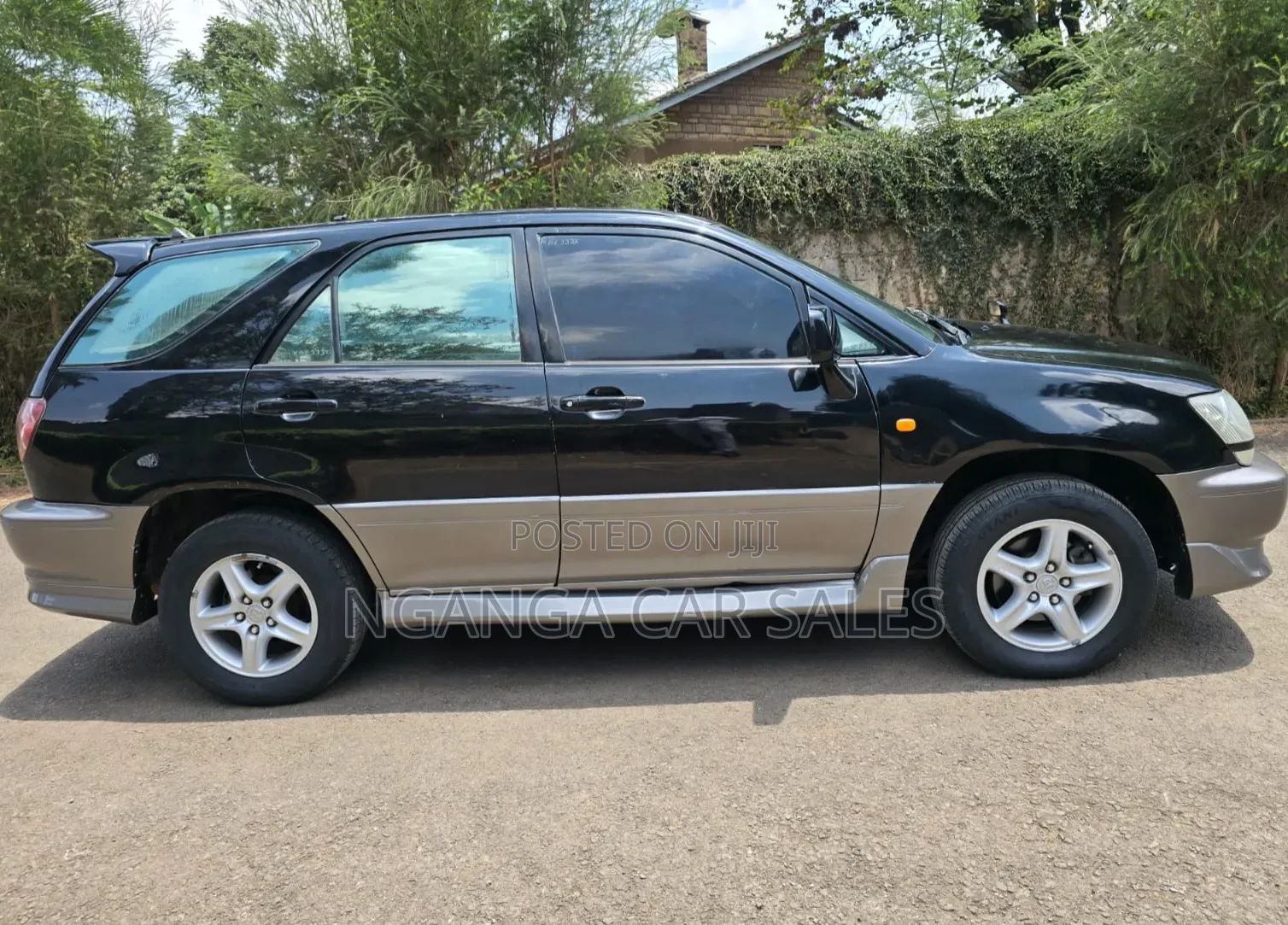 Toyota Harrier 2002 Black