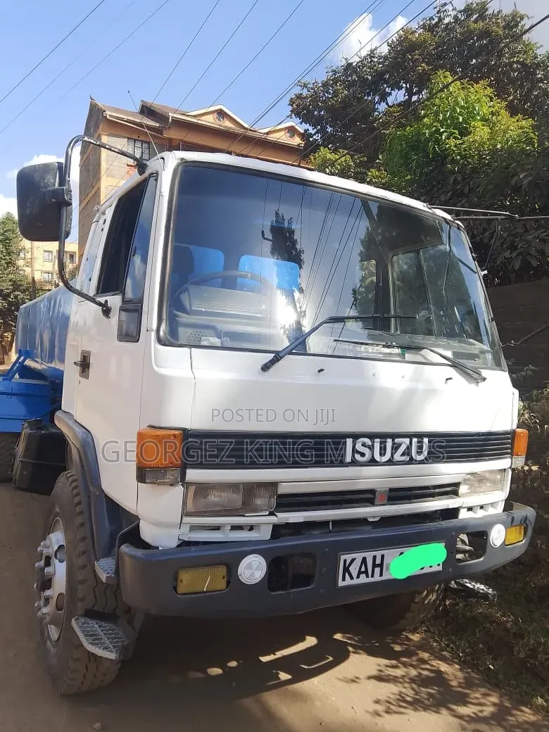 Isuzu Forward
