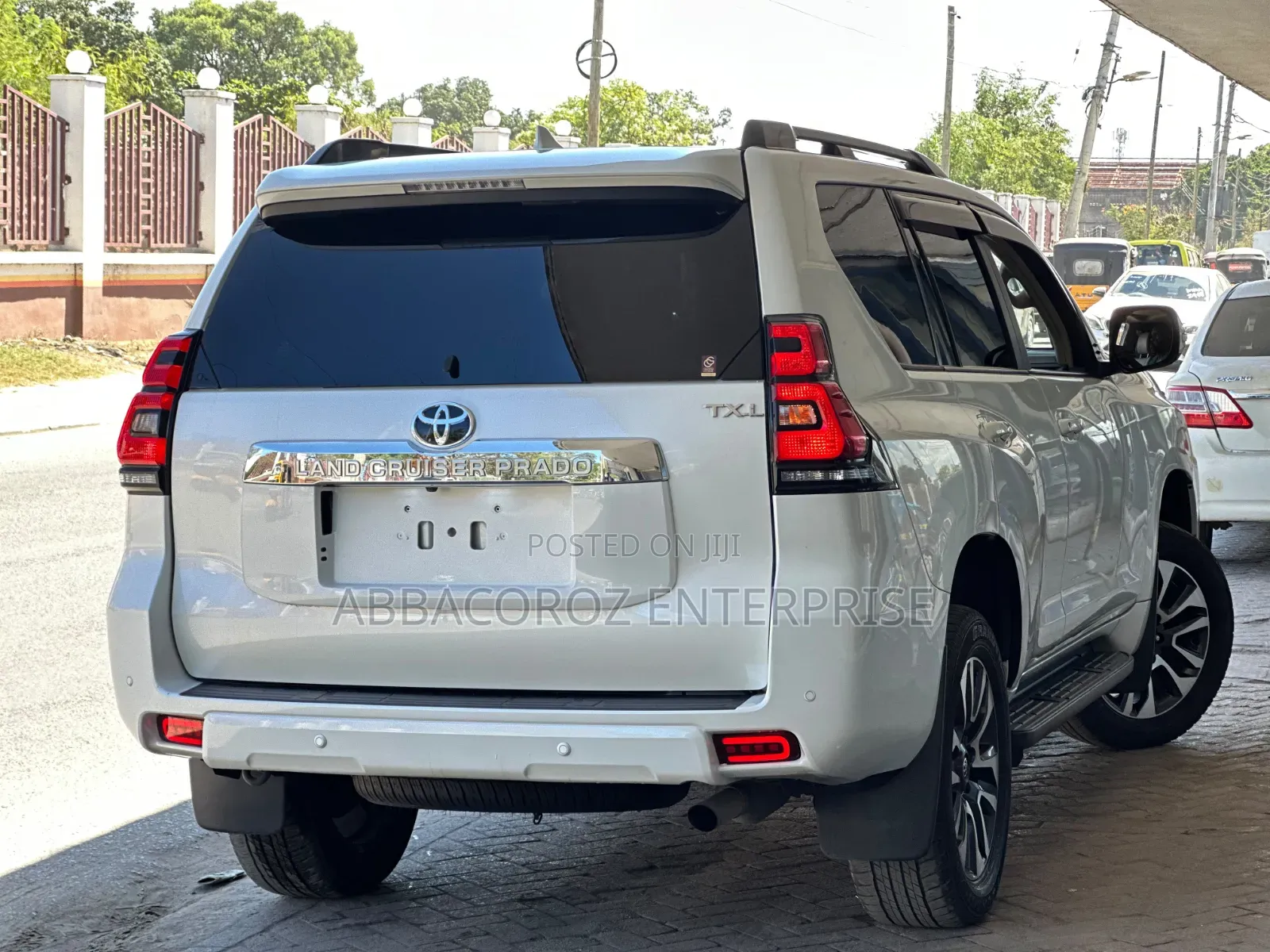 Toyota Land Cruiser Prado 2020 Pearl