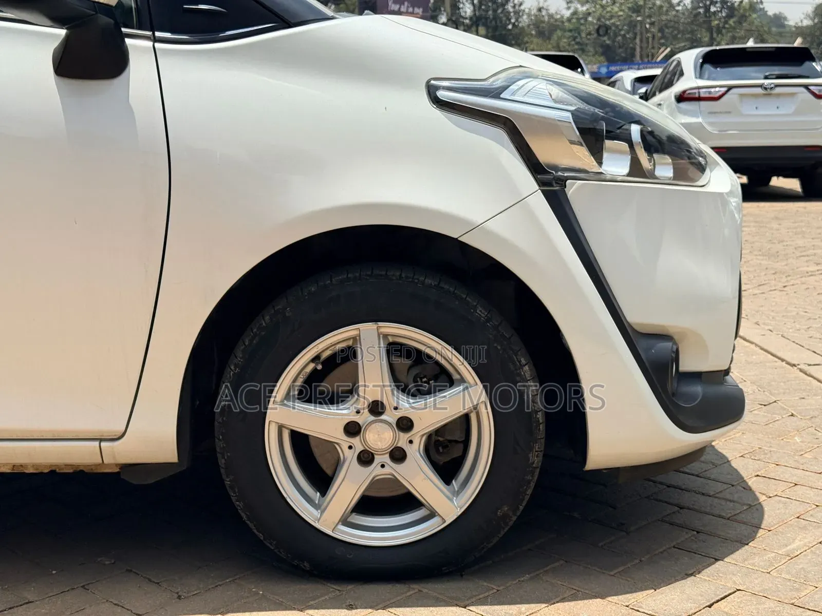 Toyota Sienta 2018 White