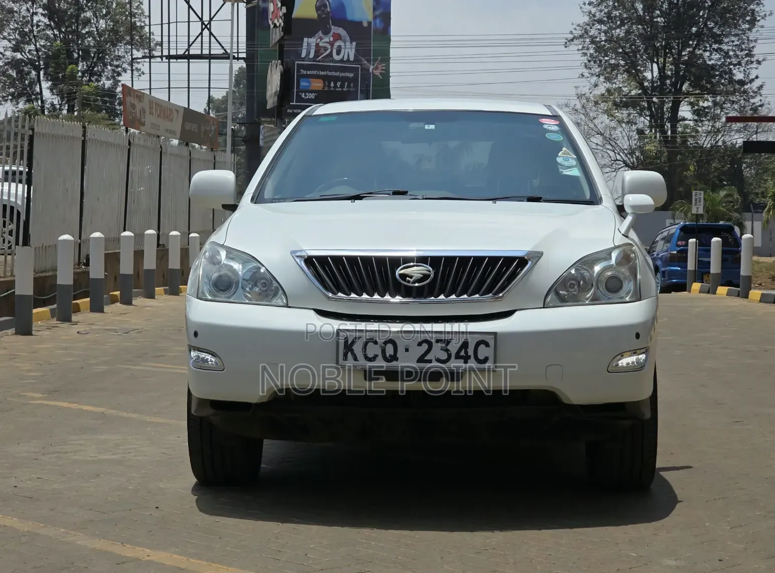 Toyota Harrier 2012 White