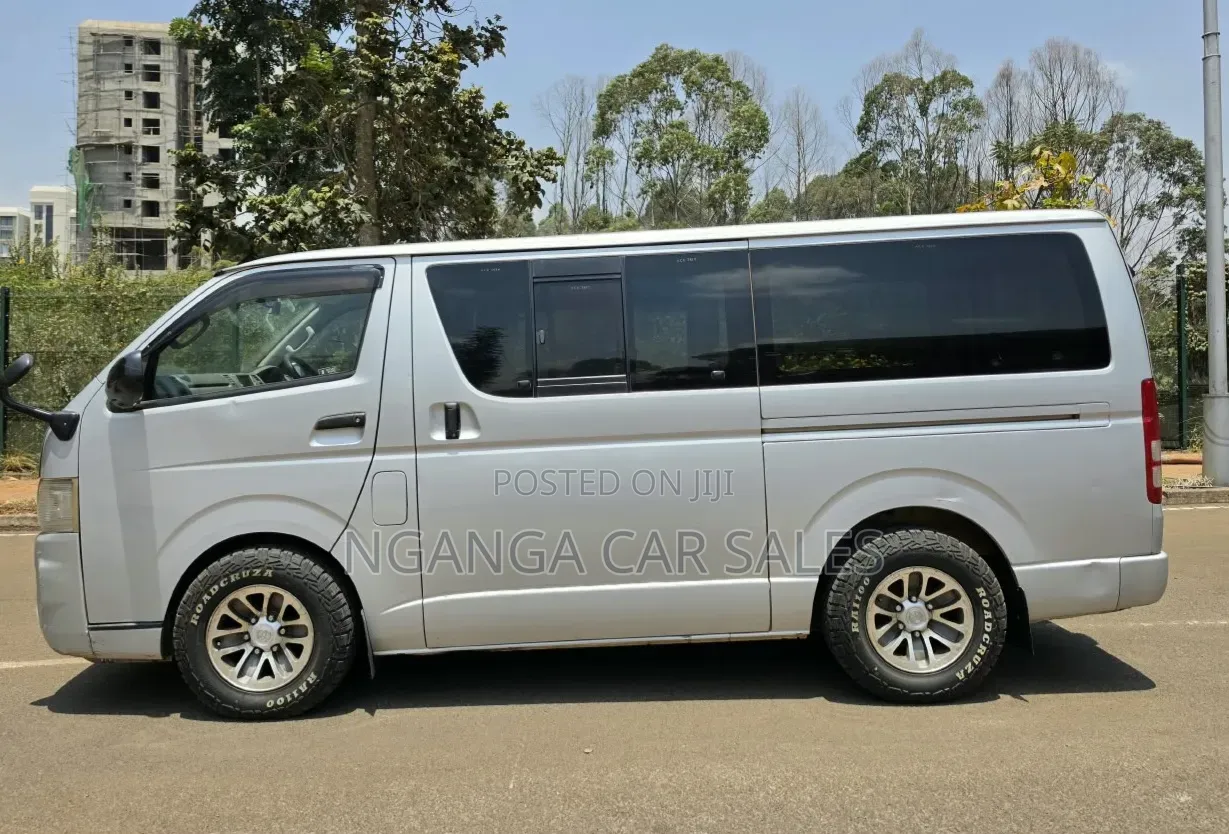 Toyota HiAce 2008 Silver