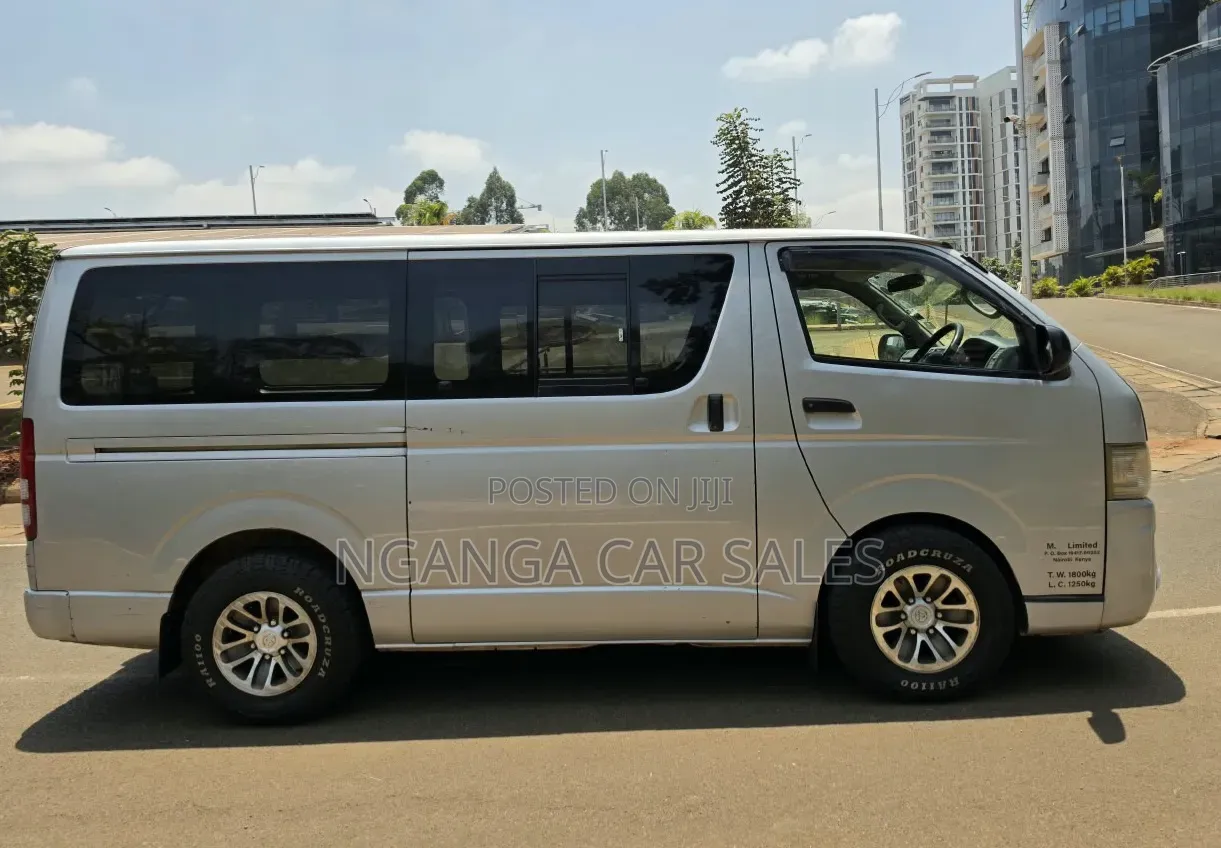 Toyota HiAce 2008 Silver