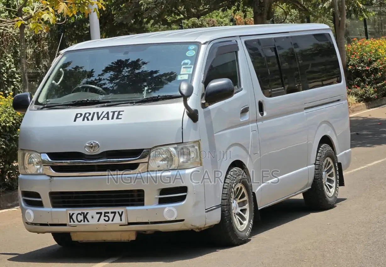Toyota HiAce 2008 Silver