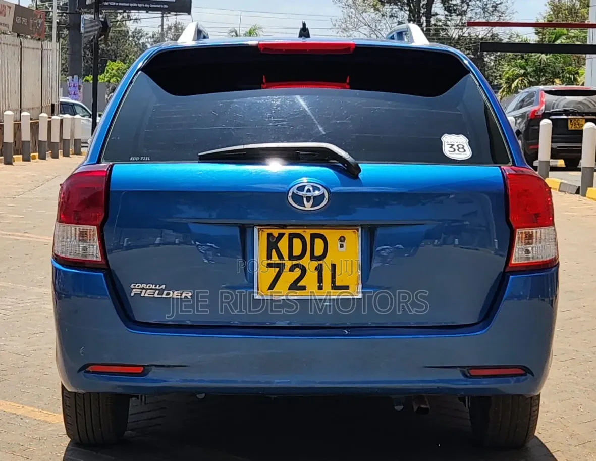 Toyota Corolla Fielder 2014 Blue