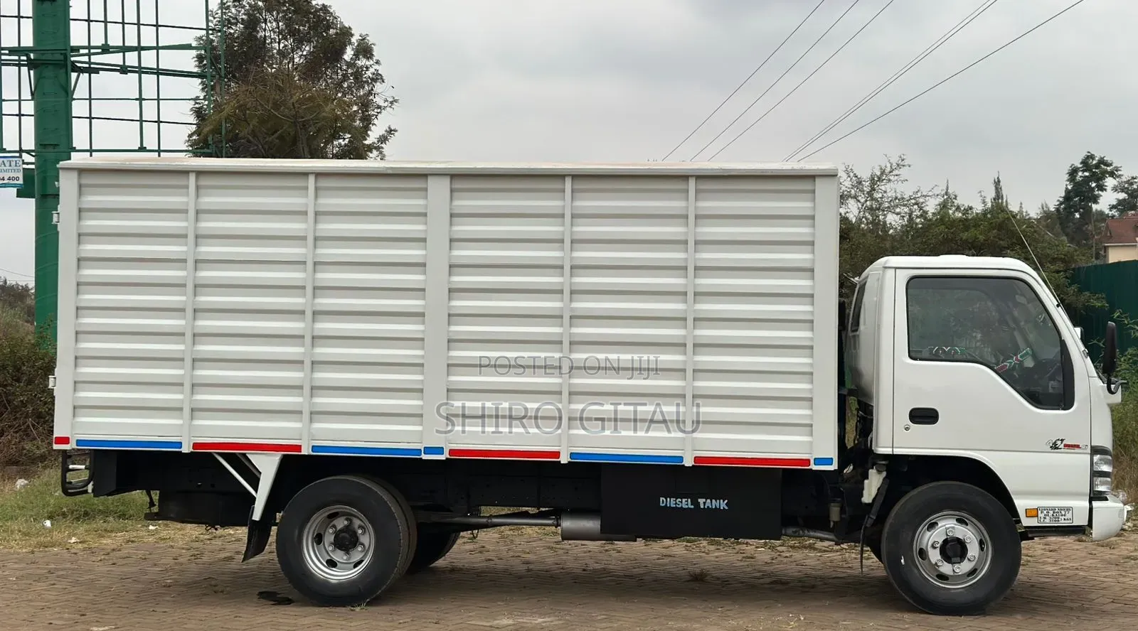 Isuzu NPR 2006 White