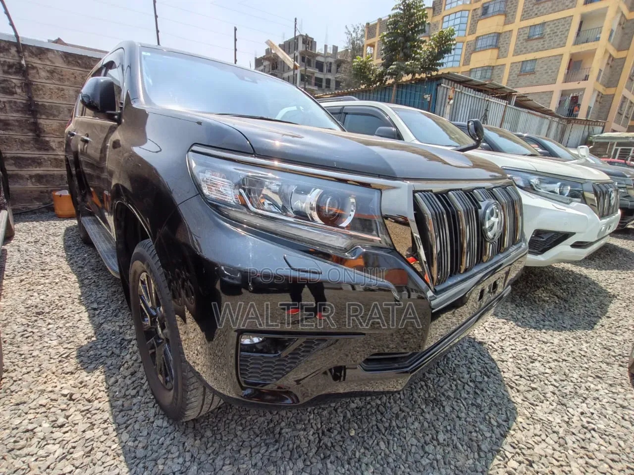Toyota Land Cruiser Prado 2022 Black