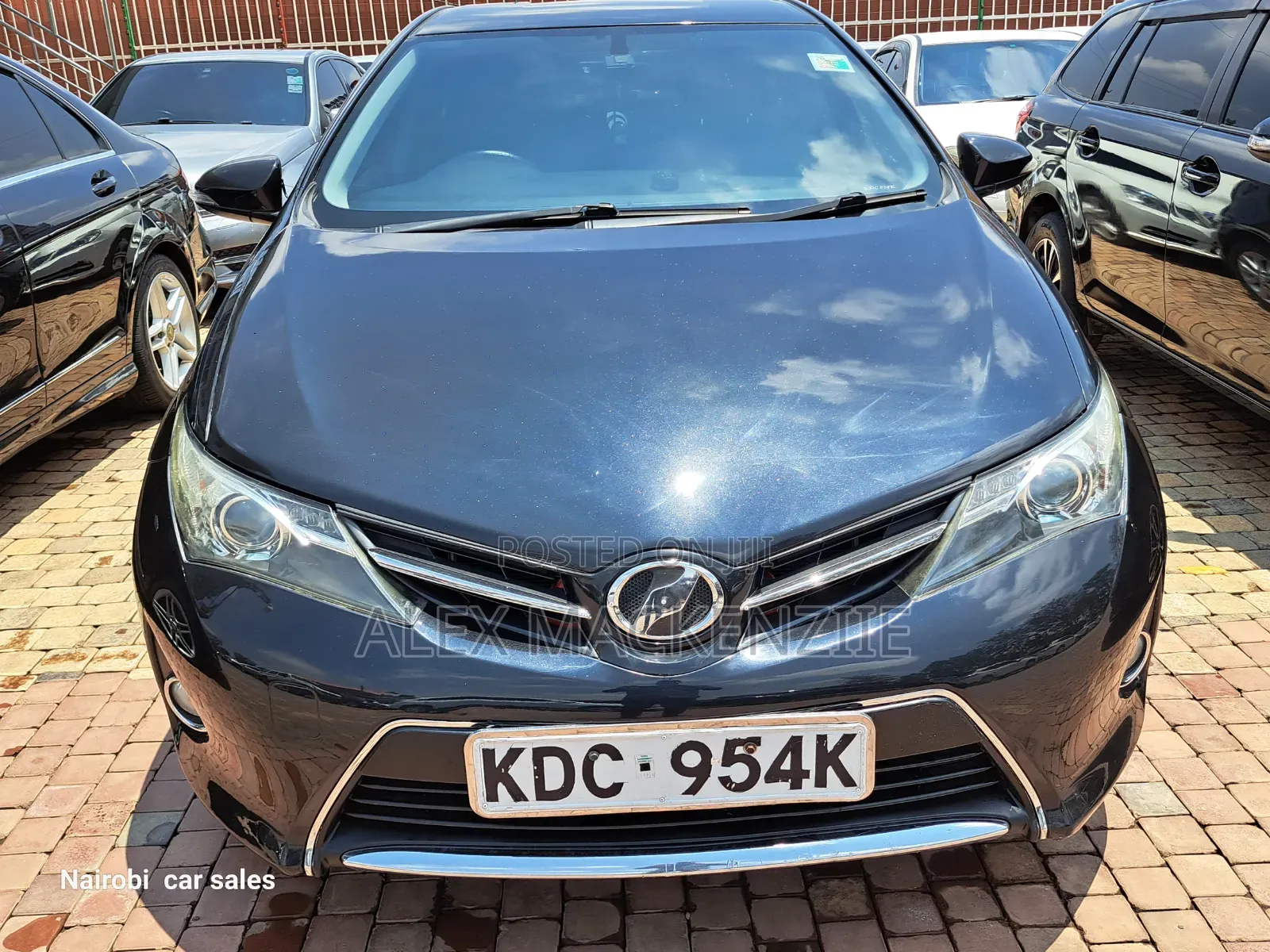 Toyota Auris 2014 Black