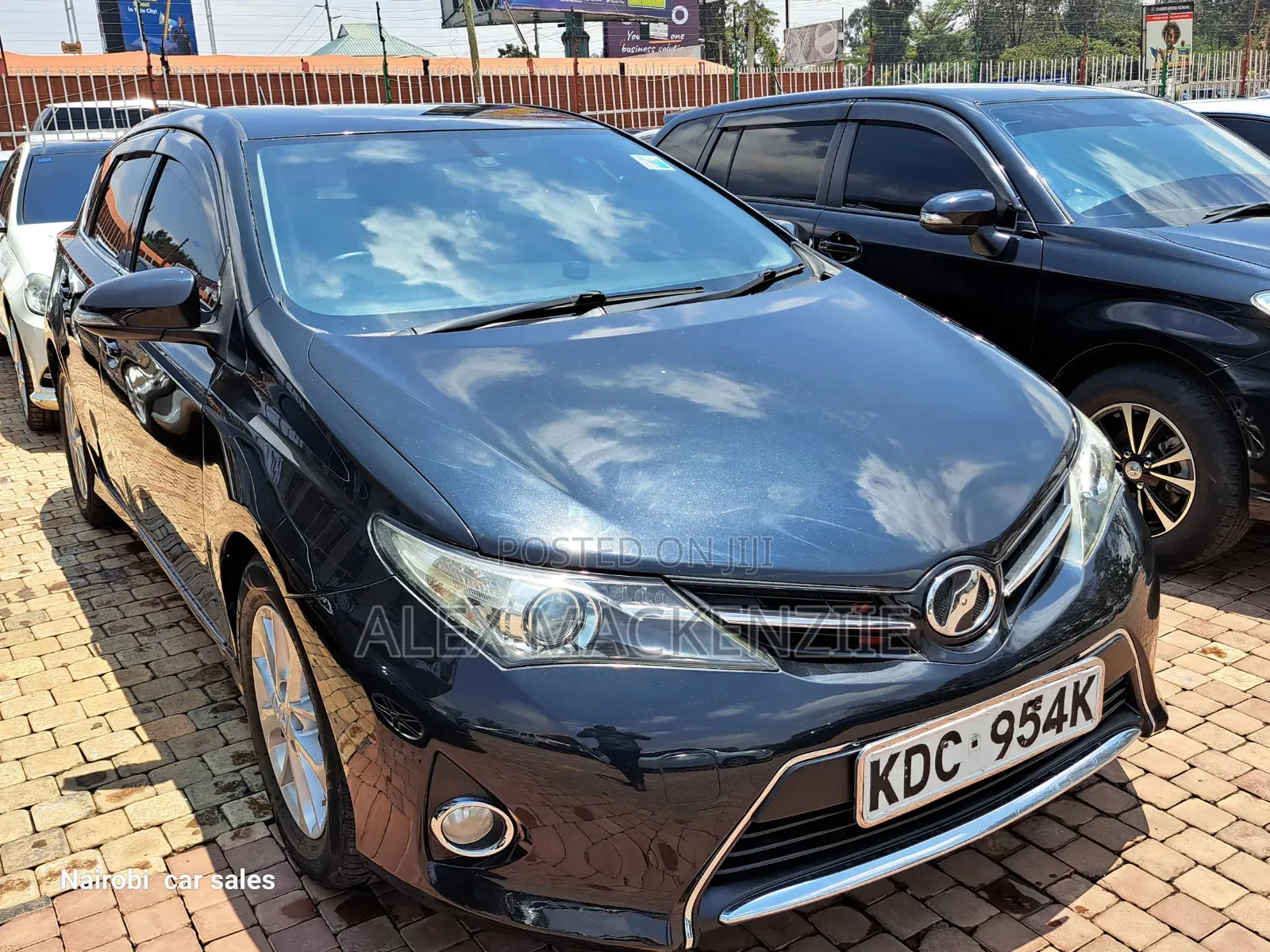 Toyota Auris 2014 Black
