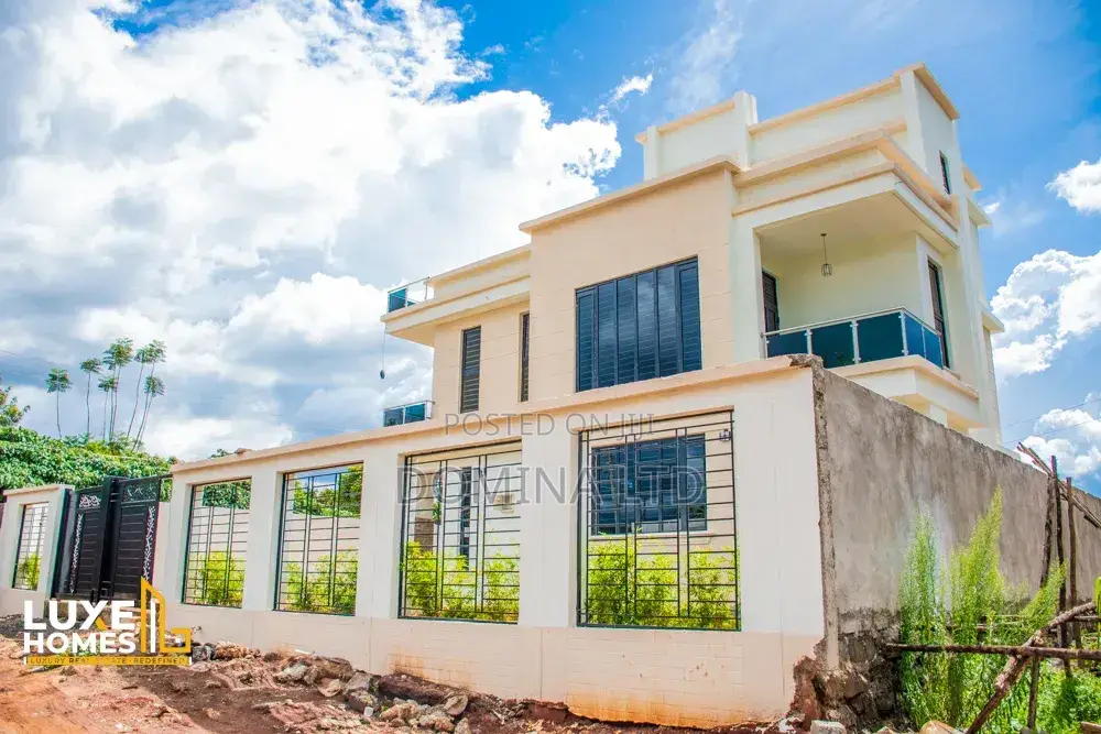 4bdrm Maisonette in Neema Court, Kamakis for sale