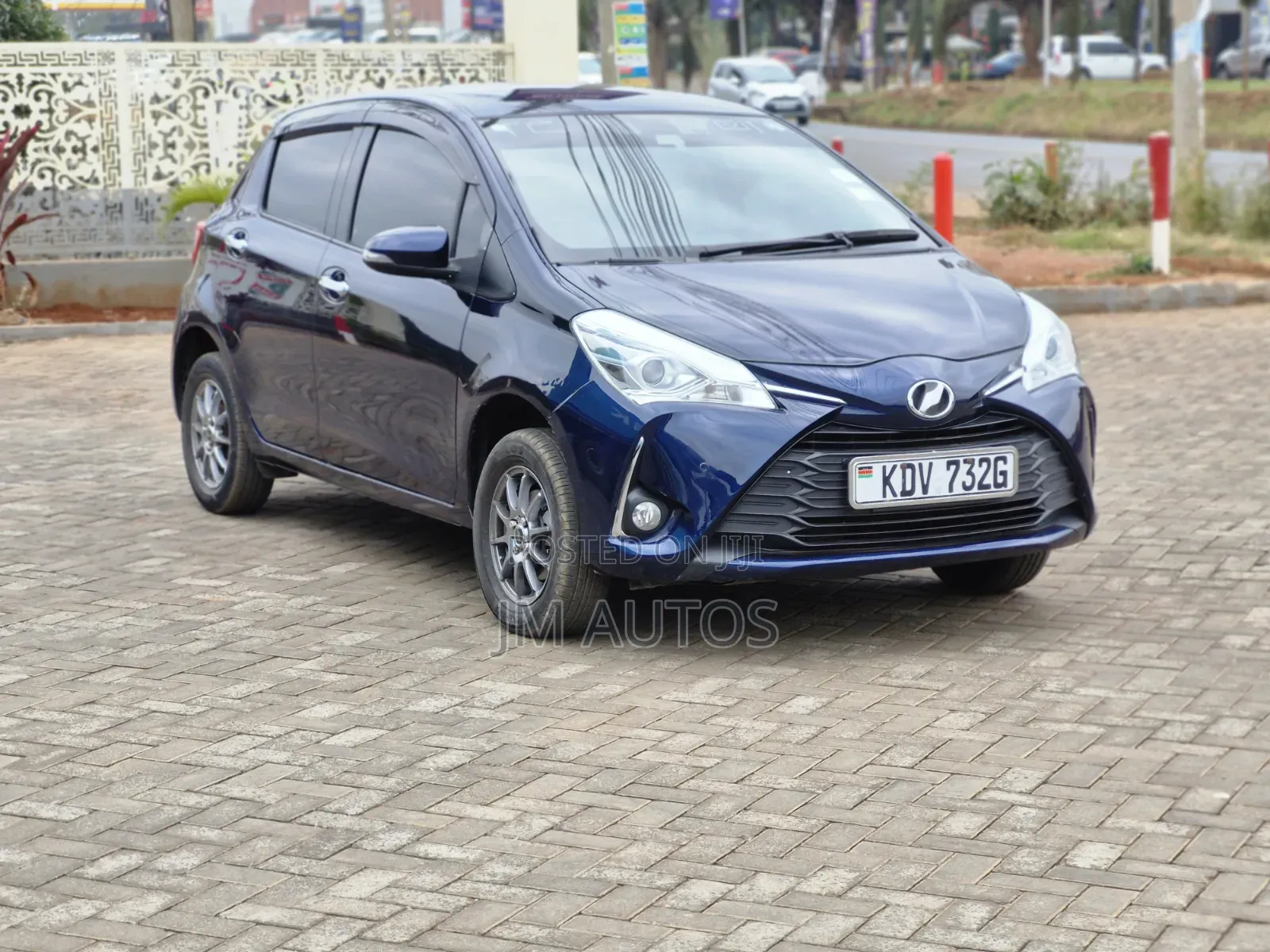 Toyota Vitz 1.3 FWD 5dr 2019 Blue