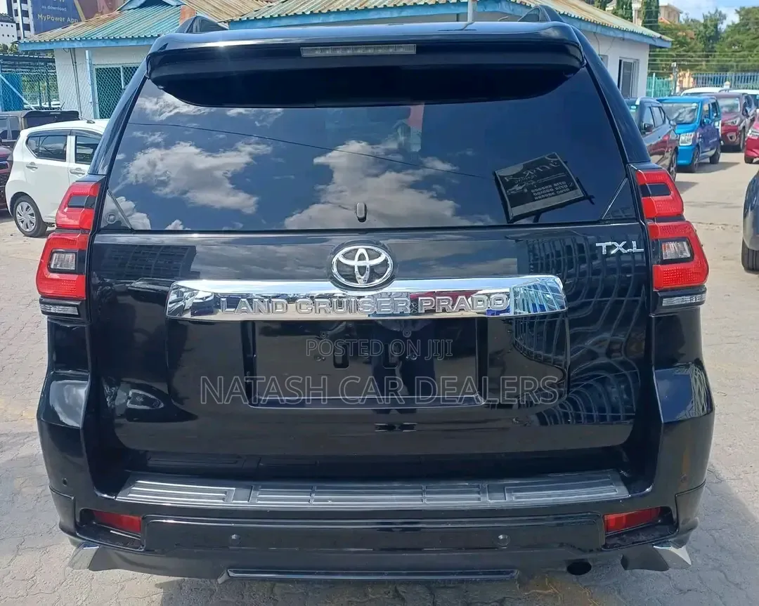 Toyota Land Cruiser Prado 2021 Black