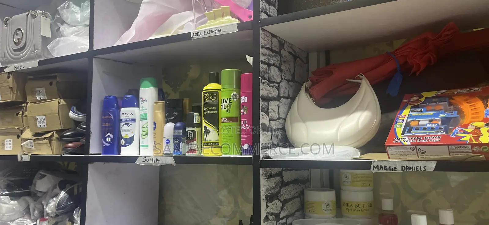 Rent a Shelf Space Pickup and Dropoff