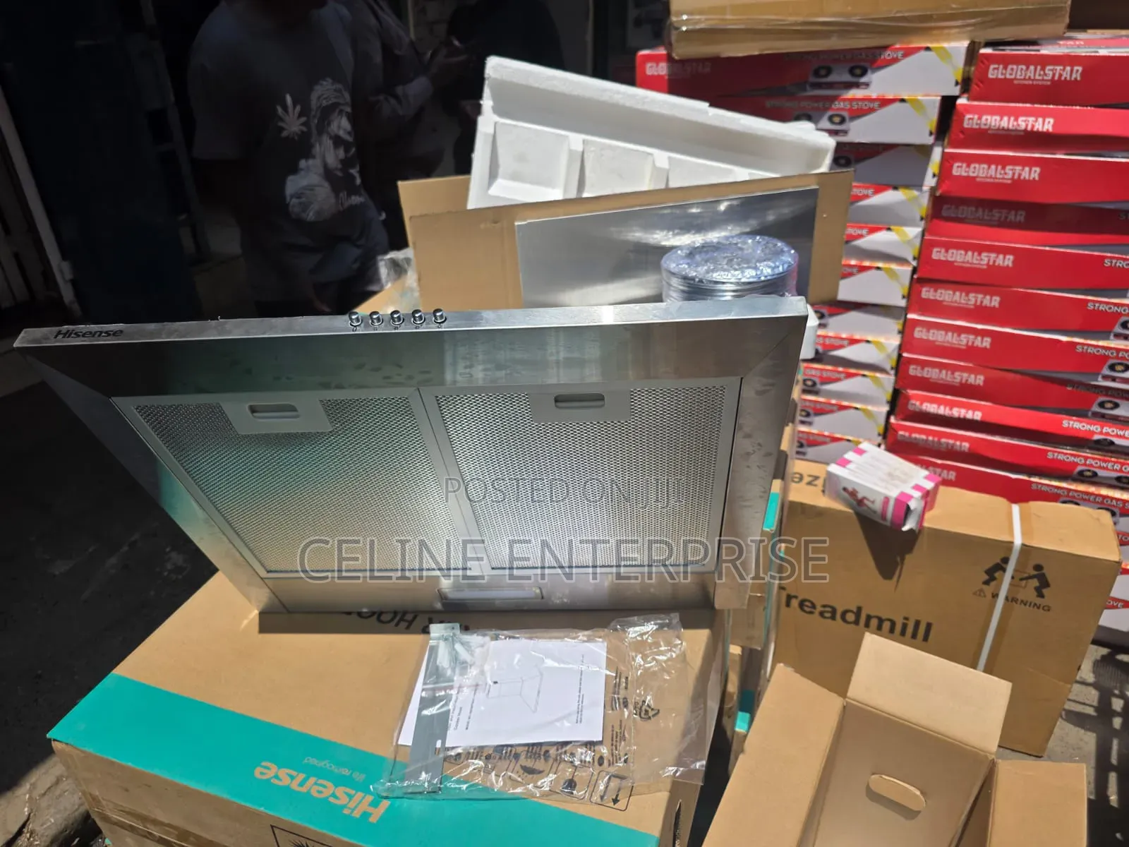 Hisense 60cm Cooker Hood With Pyramid Chimney
