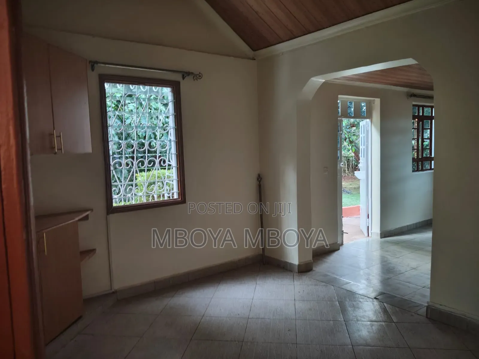 2bdrm Bungalow in Loresho for rent