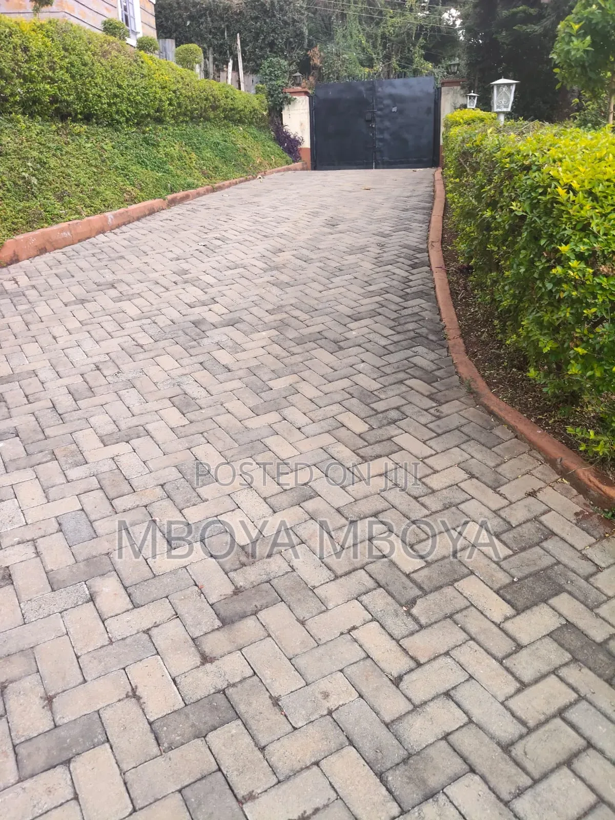 2bdrm Bungalow in Loresho for rent