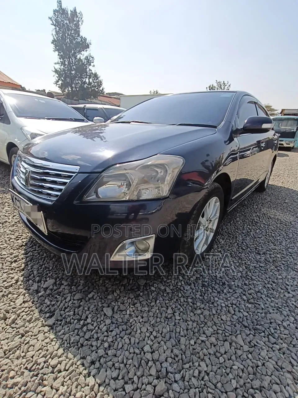 Toyota Premio 2013 Black
