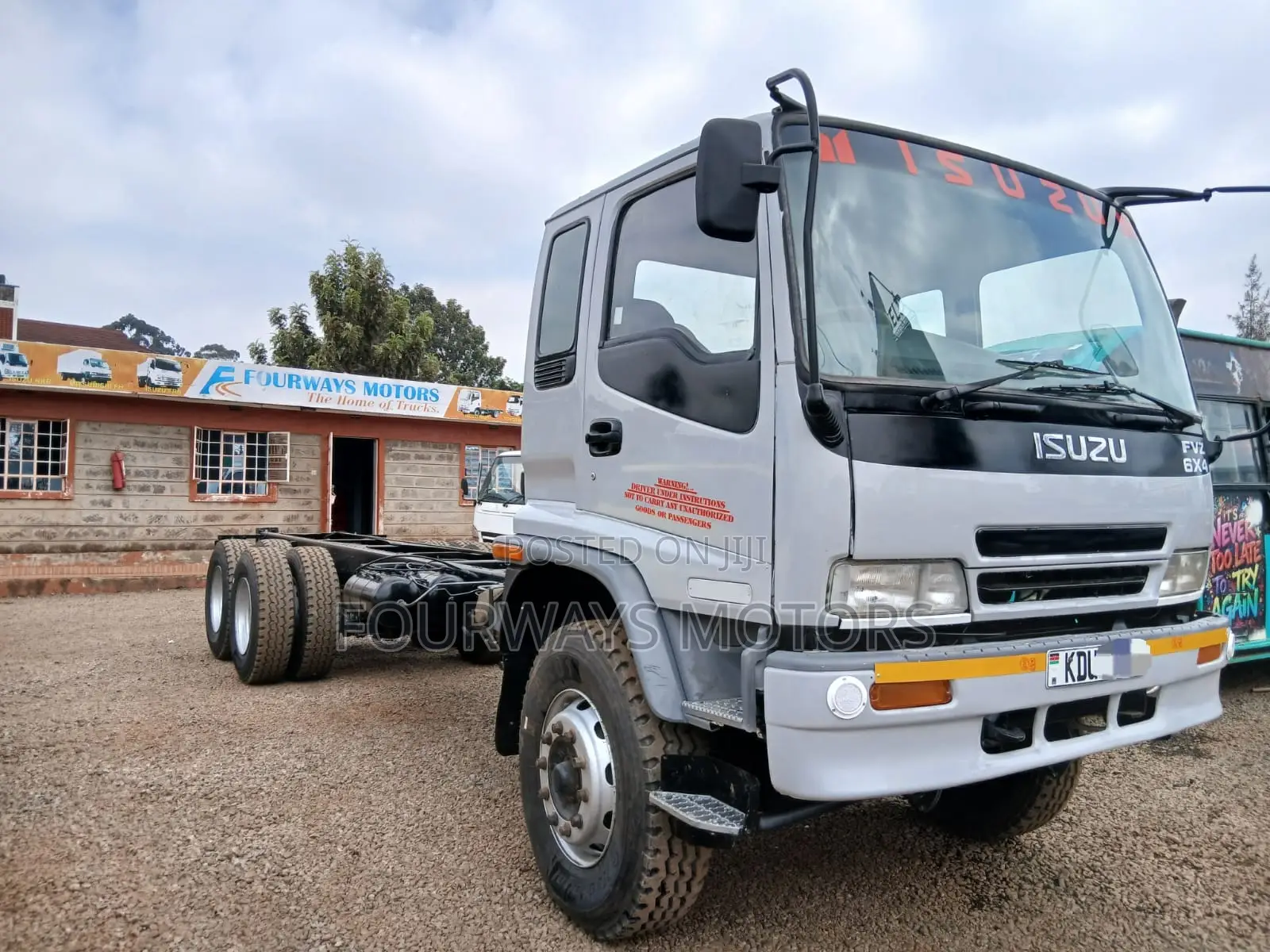 Isuzu FVZ Kdu 2012 White