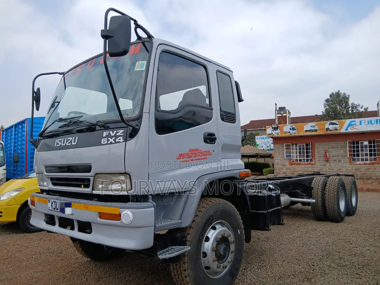 Isuzu FVZ Kdu 2012 White