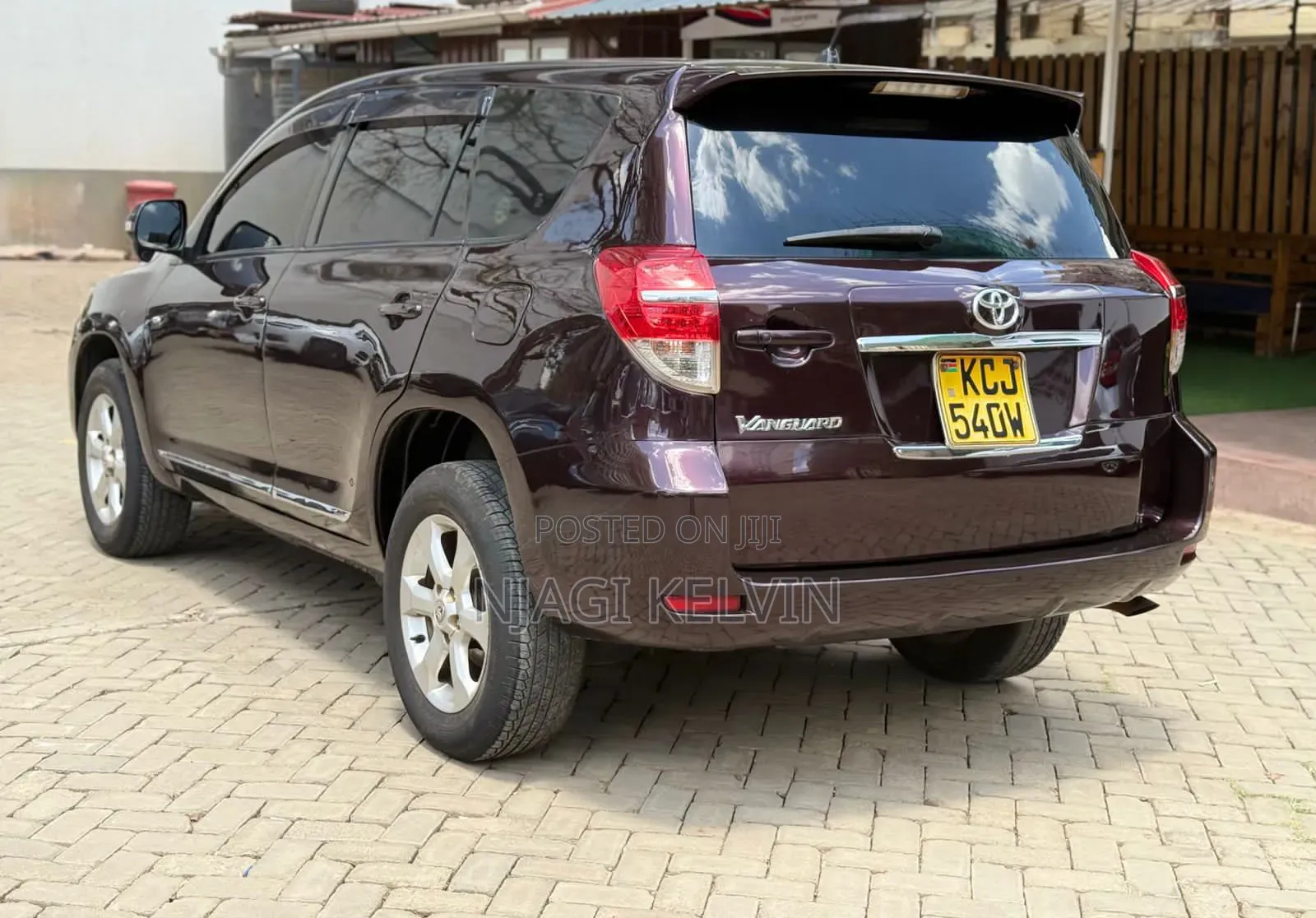 Toyota Vanguard 2011 Burgundy