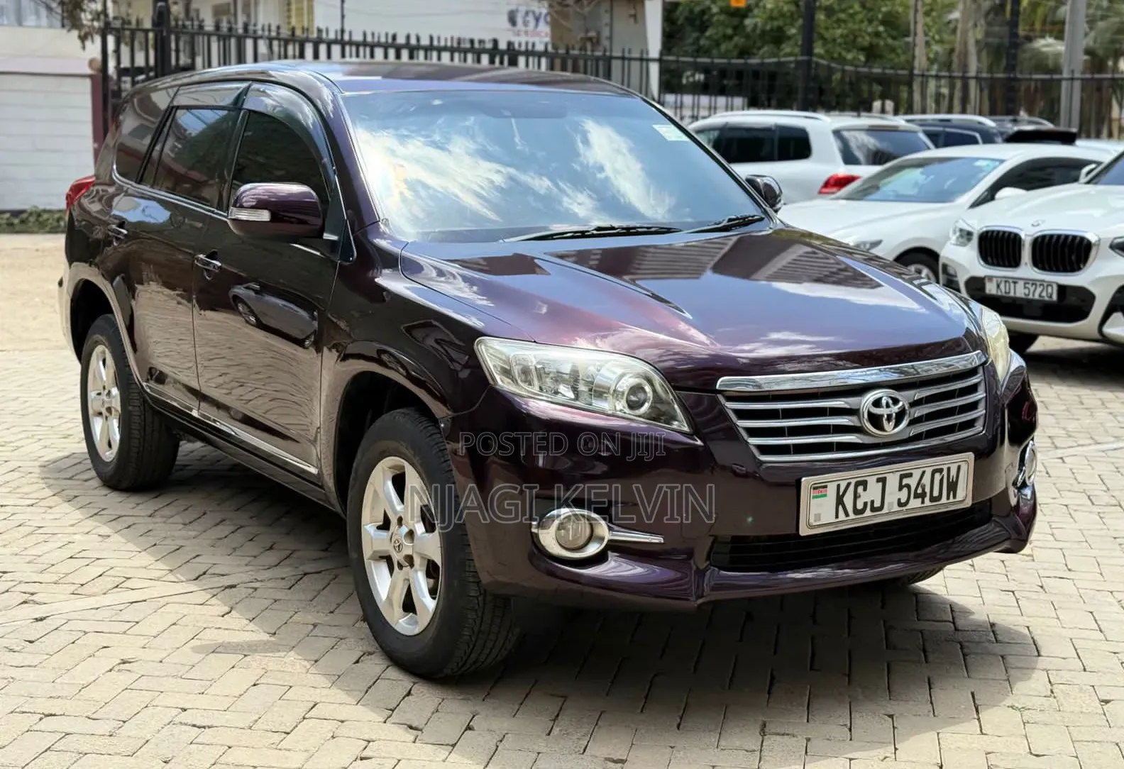 Toyota Vanguard 2011 Burgundy