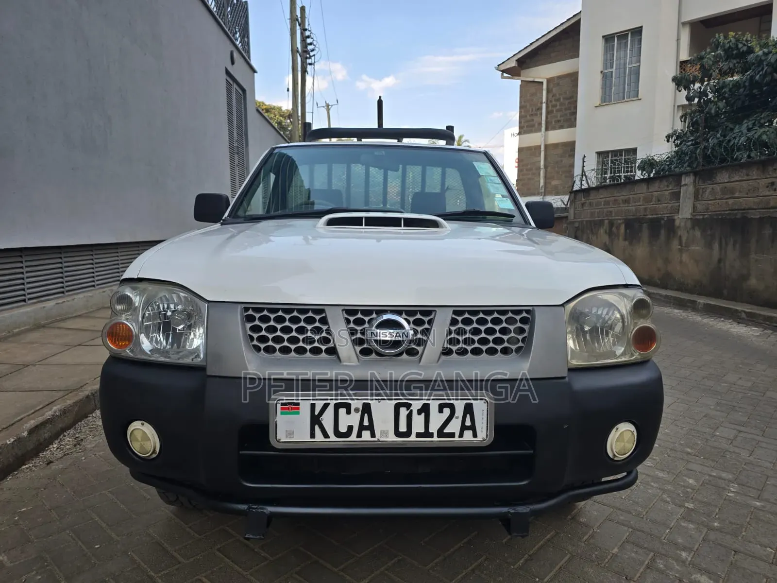 Nissan NP300 2013 White