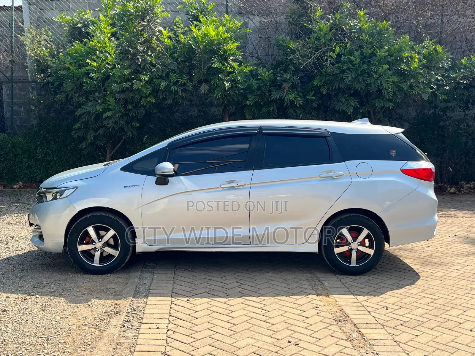 Honda Fit Shuttle 2013 Silver