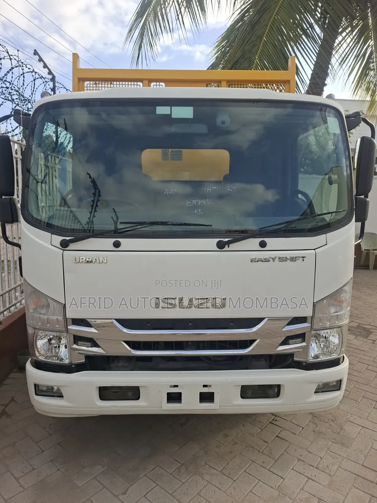 Isuzu Urban Tipper 2019