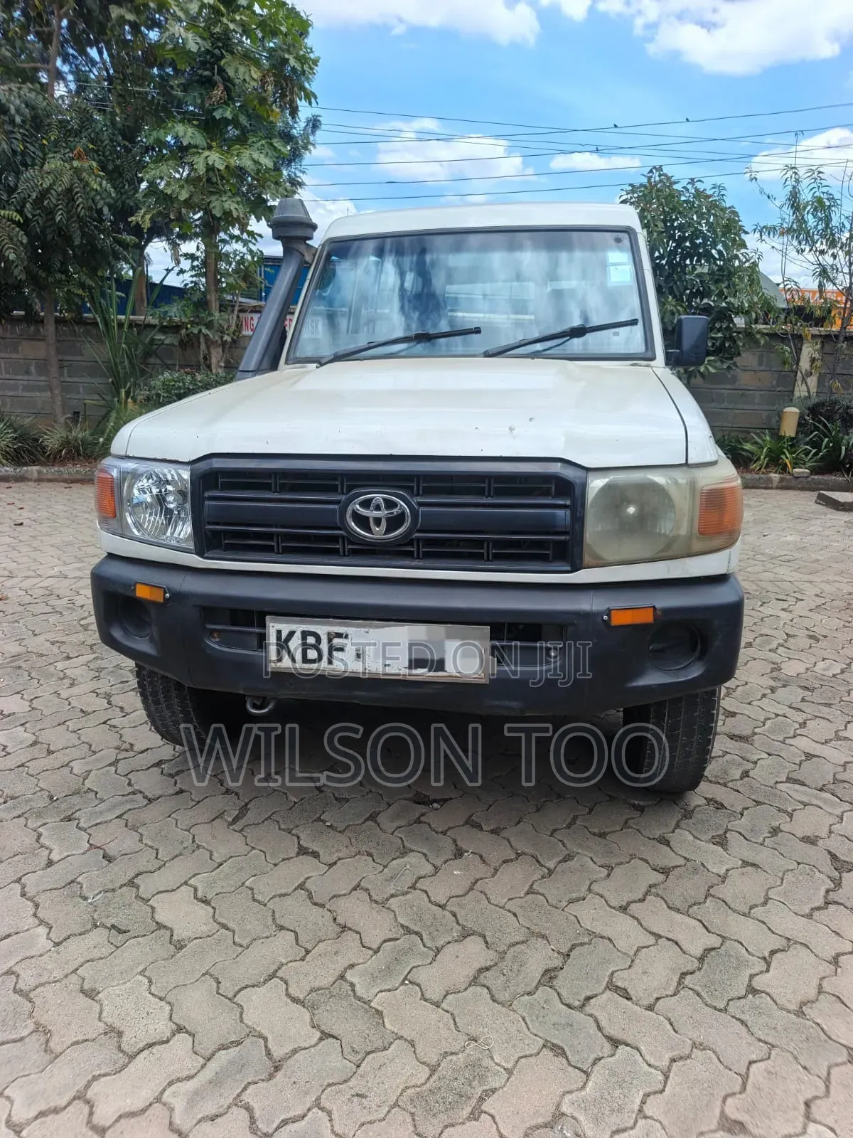 Toyota Land Cruiser 2009 White