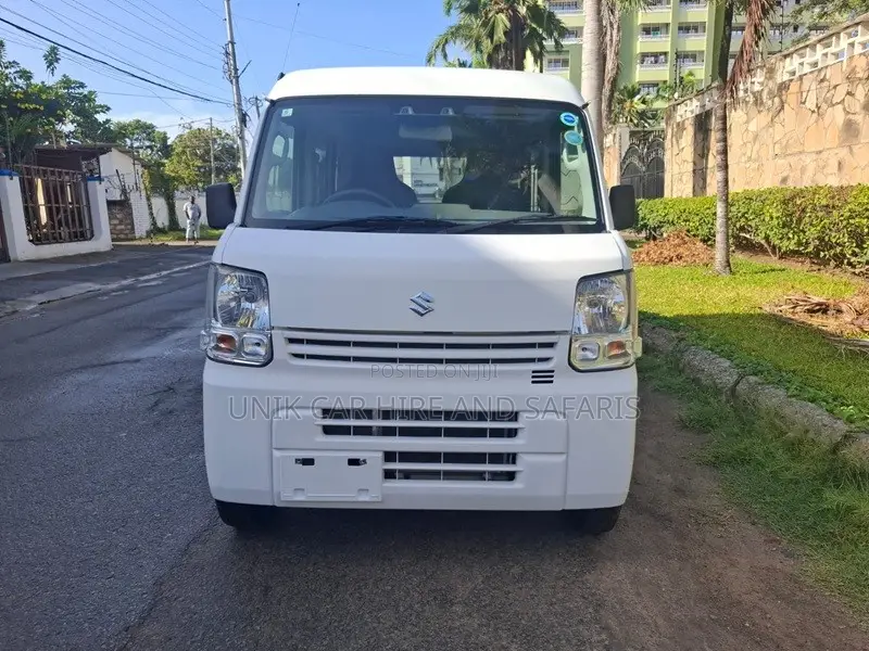 Suzuki Every Wagon 2019 White