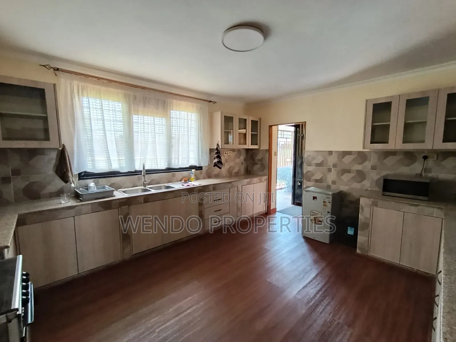 3bdrm Bungalow in Karen C for rent