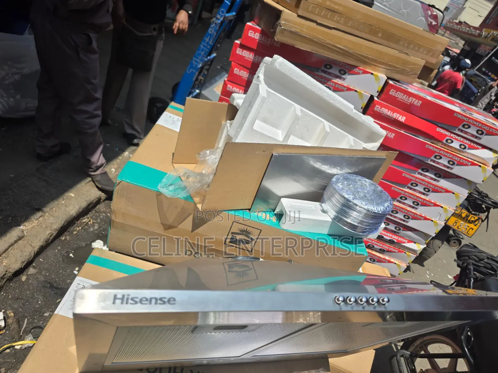 Hisense 90cm Cooker Hood With Pyramid Chimney