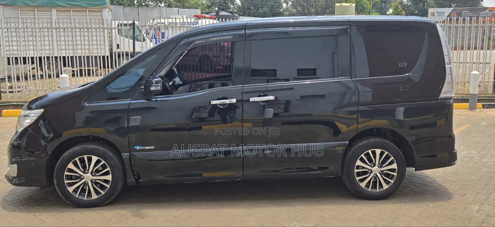 Nissan Serena 2016 Black