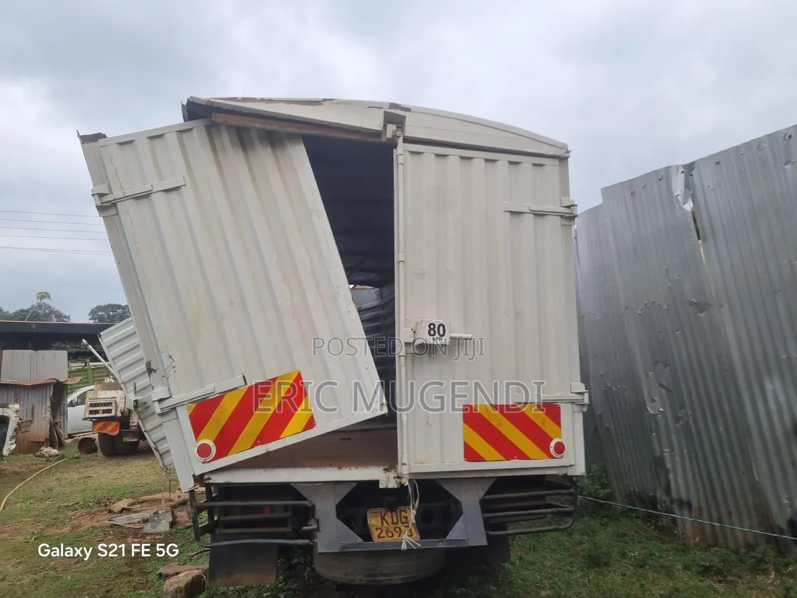 Isuzu NQR KDG 2021 White