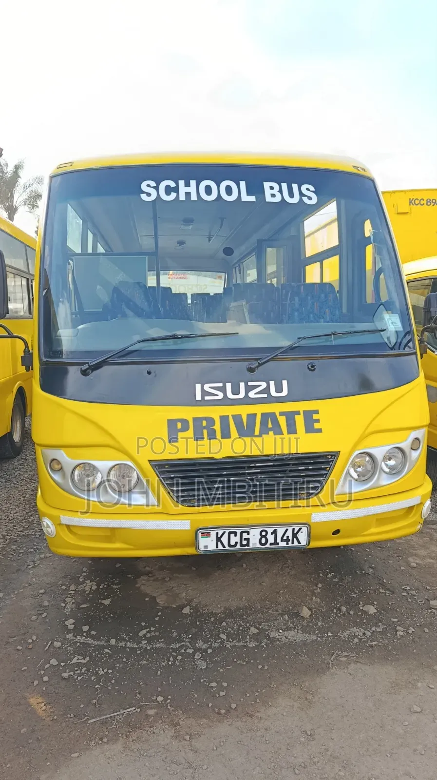 Isuzu NQR 2014 Yellow